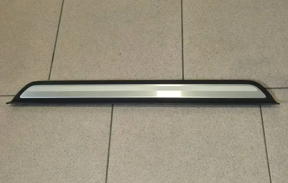 KIA Xceed Front sill trim cover 85874J7000