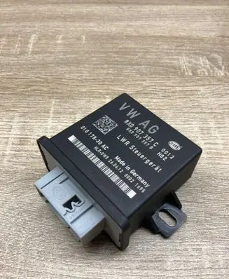 Audi A3 S3 A3 Sportback 8P Light module LCM 8X0907357C 8X0907357B