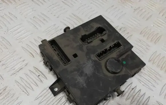 Renault Twingo II Engine control unit/module 8200741621A 0007078 00401561A8