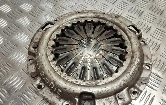 Mazda 323 Pressure plate 9F21