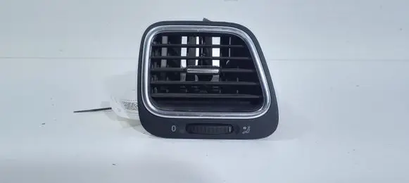 Volkswagen Eos Dashboard side air vent grill/cover trim 1Q0819704K 1Q0819710B