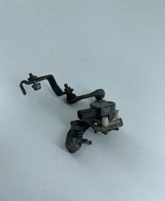 Lexus NX Rear height level sensor lever B1207322 0L1711