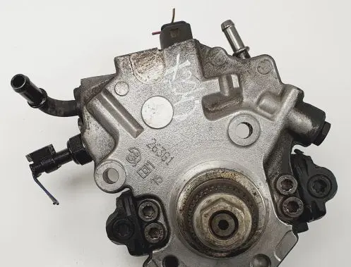 Mercedes-Benz GLK (X204) Fuel injection high pressure pump