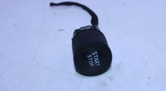 Renault Captur II Engine start stop button switch 503211R