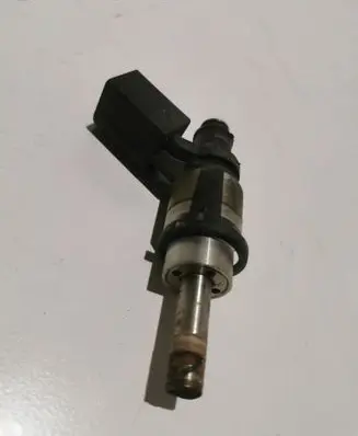 Audi A3 S3 8P Fuel injector 0261500