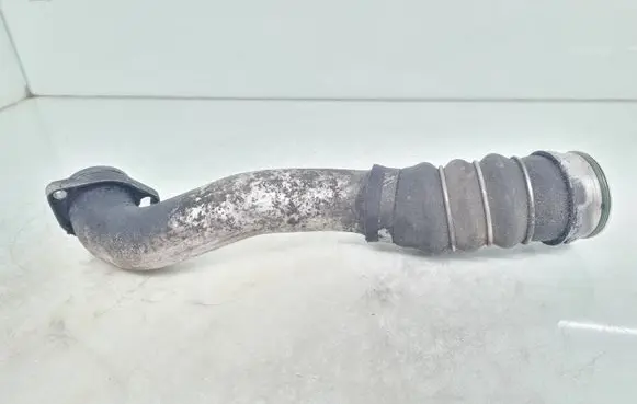 Intercooler hose/pipe