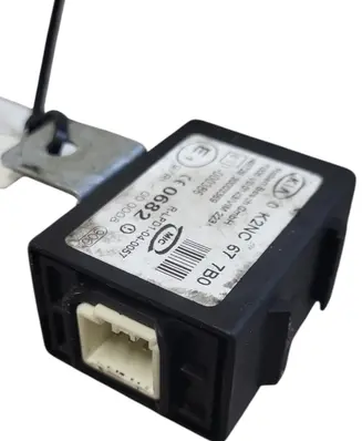 KIA Sorento Immobilizer control unit/module 0K2NC677B0 F005V00143 000386