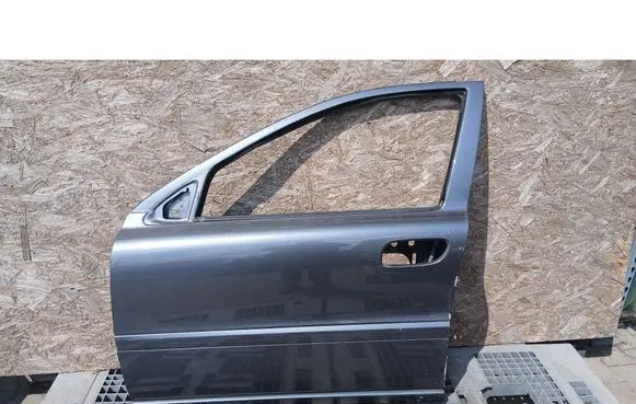 Volvo V70 Front door 