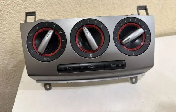 Mazda 3 I Climate control unit