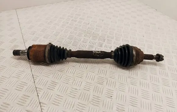 Renault Clio IV Front driveshaft 