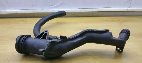 Citroen C5 Oil fill pipe 9654733980
