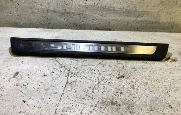 Jeep Grand Cherokee Other sill/pillar trim element 5S005DX9AC 138446590 1019250703L