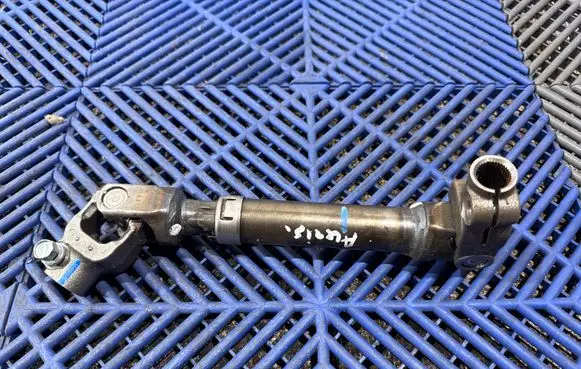 Toyota Auris E180 Steering column universal joint 