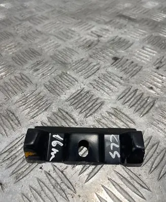 Mercedes-Benz CLS C218 X218 Battery bracket A2046280041