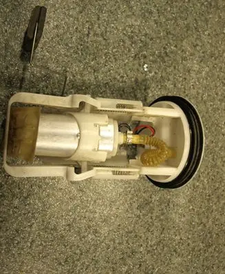 BMW 3 E46 Webasto auxiliary heater fuel pump 