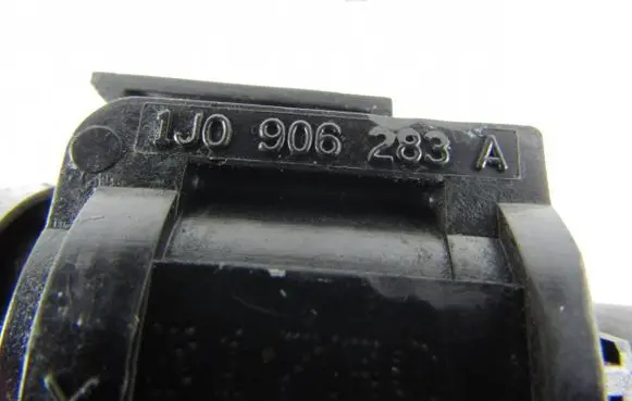 Volkswagen PASSAT B5.5 Turbo solenoid valve 1J0906283A
