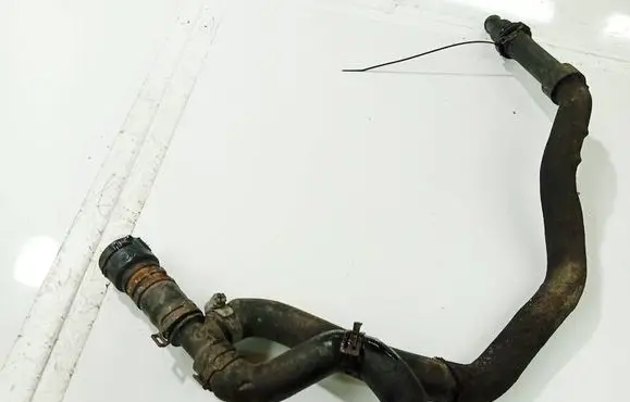 Audi Q3 8U Engine coolant pipe/hose 1K0121113A