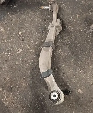 Rear control arm