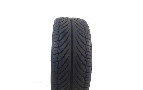 Mercedes-Benz E W212 R17 summer tire 