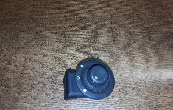 Renault Laguna II Wing mirror switch 8200002442A