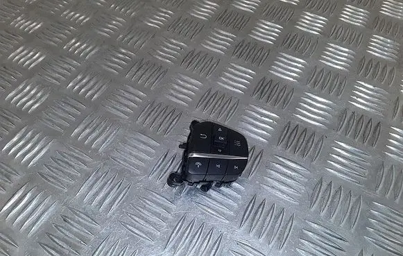 Ford Kuga III Steering wheel buttons/switches pv4t9e740ca