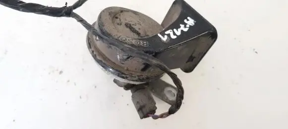 BMW 5 E39 Horn signal e9703881157