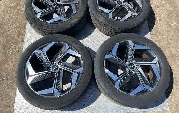 Hyundai Tucson IV NX4 R19 alloy rim 52910N7320