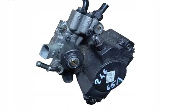 Mercedes-Benz E W212 Fuel injection high pressure pump A6510701201
