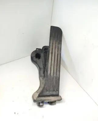 Volkswagen PASSAT B6 Accelerator throttle pedal 1K1721503L 6PV00860000