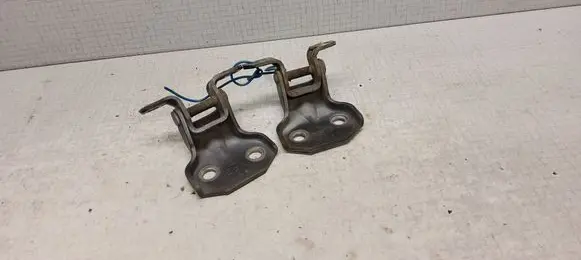Subaru Outback Front door hinge set 
