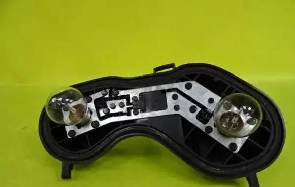 Renault Megane II Tail light bulb cover holder 89026013