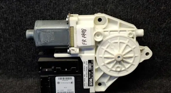Audi A3 S3 8P Rear door window regulator motor 8P4959802E