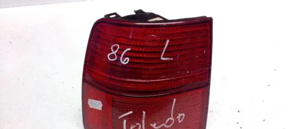 Seat Toledo I (1L) Rear/tail lights 1L0945095A