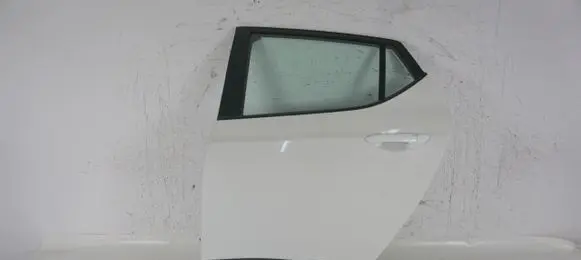 Hyundai i10 Rear door