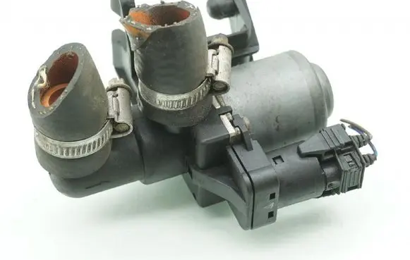 BMW Z3 E36 Coolant level relay 8375443