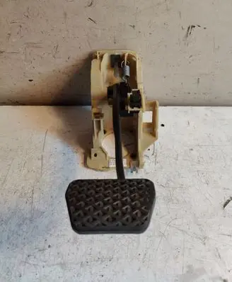 BMW 5 E60 E61 Brake pedal 6761032