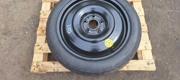 Toyota Auris 150 R17 spare wheel