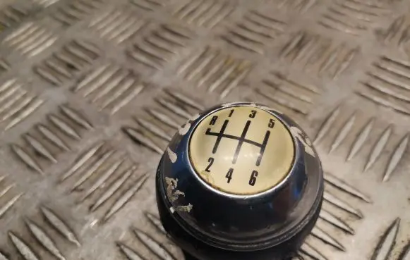 Mini One - Cooper R50 - 53 Gear lever shifter trim leather/knob