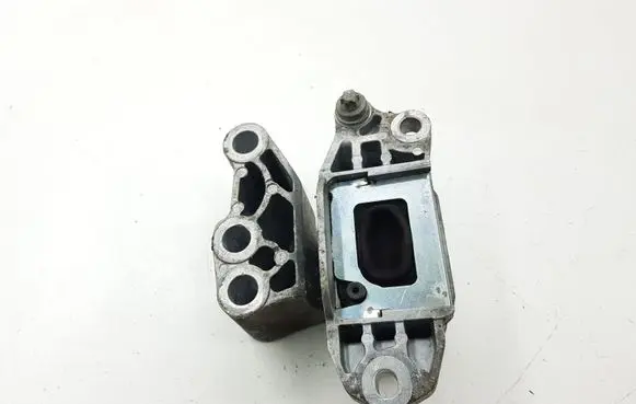 Jeep Renegade Engine mount bracket 00520233300