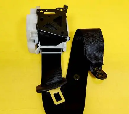 Audi A4 S4 B6 8E 8H Rear seatbelt 8E5857805E