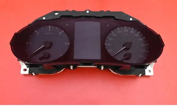 Nissan X-Trail T32 Speedometer (instrument cluster) 