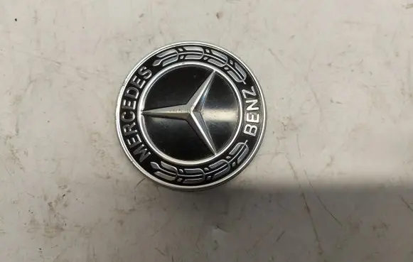 Mercedes-Benz EQC Manufacturer badge logo/emblem A0008172605JLK01
