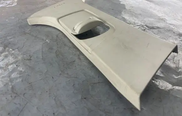 Ford Focus (C) pillar trim BM51A24582 BM51A24582A