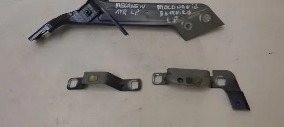 Renault Megane IV Fender mounting bracket 641354383R