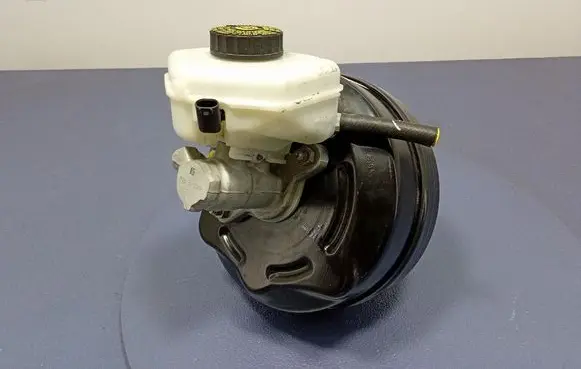 BMW 7 F01 F02 F03 F04 Brake booster 6798418