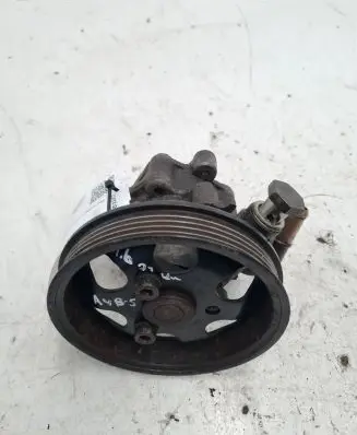 Audi A4 S4 B5 8D Power steering pump 058145255E