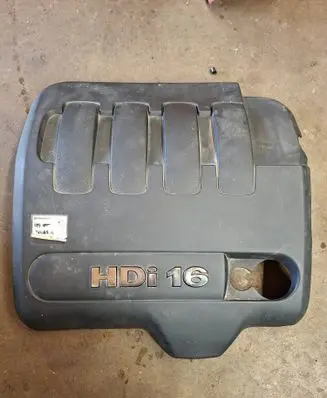Engine cover (trim)