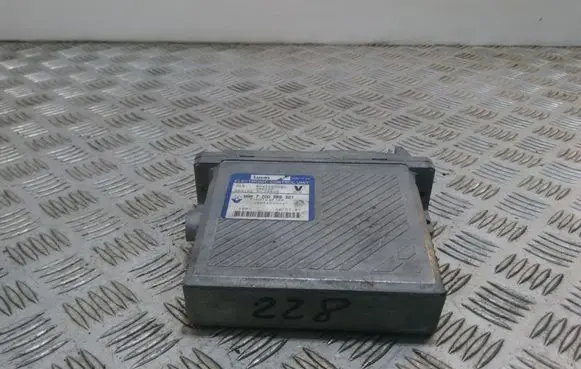 Volvo S40, V40 Engine control unit/module 7700868321