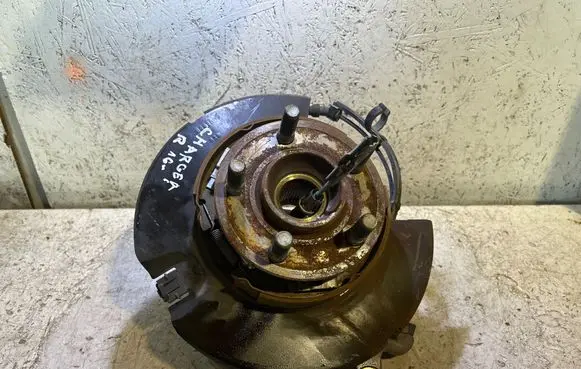 Dodge Charger Rear wheel hub