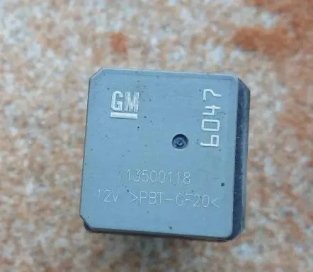 Opel Insignia A Other relay 13500118